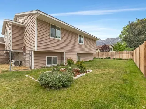 Exterior - 2228 E Renegade Rd, Sandy, UT 84093 photo 2 of 6