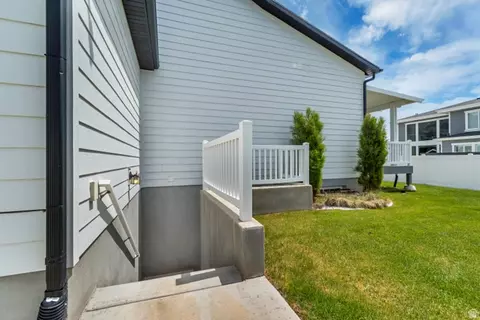 Exterior - 1214 E Stuart Cir, American Fork, UT 84003 photo 2 of 6