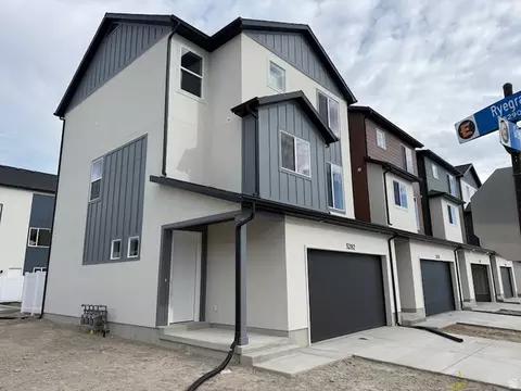 5282 N Greenfield Way #326, Eagle Mountain, UT 84005