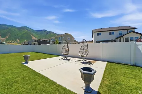 Exterior - 1165 W Union Bench Dr, Mapleton, UT 84664 photo 6 of 11