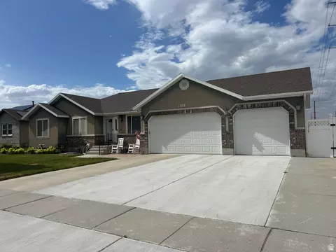 1508 W Brigadoon Park Dr, West Jordan, UT 84088