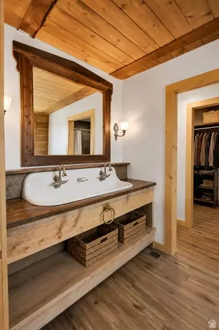 Bath - 544 E 600 S, Joseph, UT 84739 photo 2 of 4