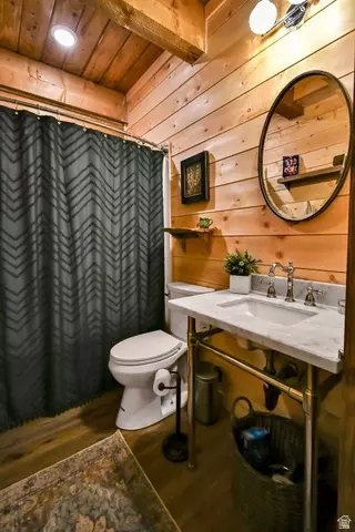 Bath - 544 E 600 S, Joseph, UT 84739 photo 3 of 4