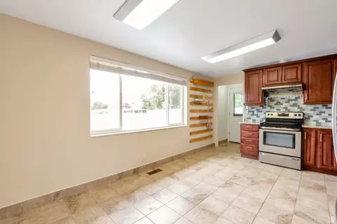 Kitchen - 447 E 550 S, Bountiful, UT 84010 photo 3 of 3