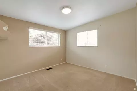 Bedroom - 447 E 550 S, Bountiful, UT 84010 photo 4 of 7