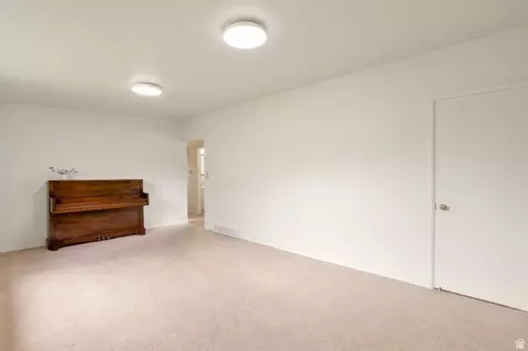 Living - 447 E 550 S, Bountiful, UT 84010 photo 2 of 2
