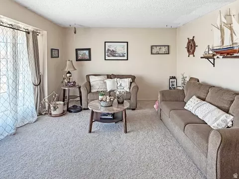 Living - 255 W 500 S, Ferron, UT 84523 photo 2 of 7