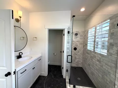 Bath - 4861 N 300 E, Provo, UT 84604 photo 2 of 6