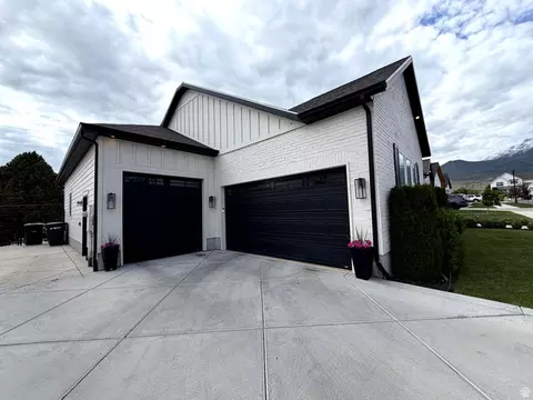 Exterior - 4861 N 300 E, Provo, UT 84604 photo 4 of 10