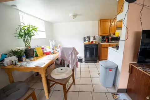 Kitchen - 1347 S 400 E, Springville, UT 84663 photo 1 of 3