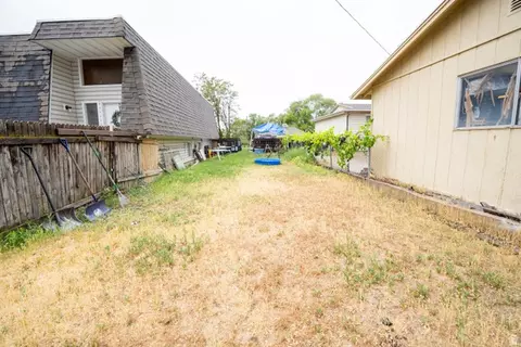 Exterior - 1347 S 400 E, Springville, UT 84663 photo 3 of 3