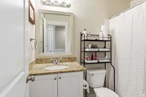 Bath - 1792 E Skyline Dr #G5, Eagle Mountain, UT 84005 photo 2 of 3