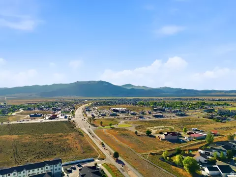 View/Area - 1792 E Skyline Dr #G5, Eagle Mountain, UT 84005 photo 5 of 6