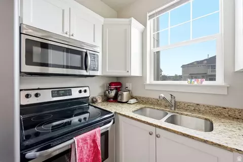 Kitchen - 1792 E Skyline Dr #G5, Eagle Mountain, UT 84005 photo 3 of 3