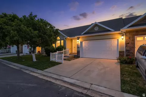 1092 W Tithing Hill Pl S, Riverton, UT 84065