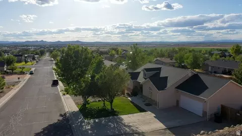 View/Area - 1797 E Sunset Rd, Enoch, UT 84721 photo 15 of 16