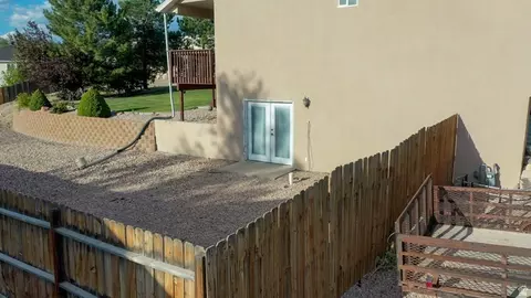 Exterior - 1797 E Sunset Rd, Enoch, UT 84721 photo 6 of 17