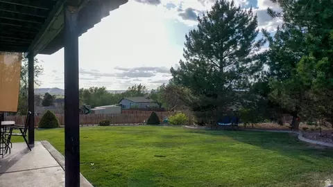 Exterior - 1797 E Sunset Rd, Enoch, UT 84721 photo 9 of 17