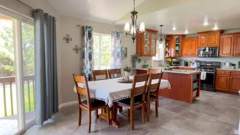Dining - 1797 E Sunset Rd, Enoch, UT 84721 photo 1 of 1