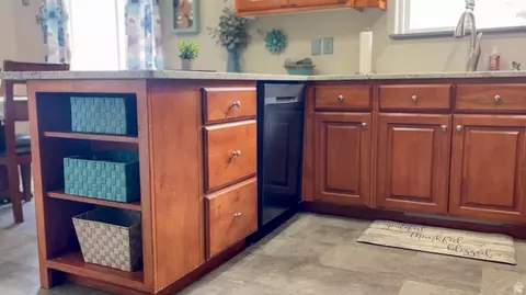 Kitchen - 1797 E Sunset Rd, Enoch, UT 84721 photo 6 of 6