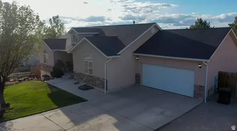 Exterior - 1797 E Sunset Rd, Enoch, UT 84721 photo 17 of 17