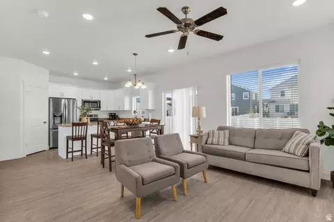 1318 Pamela St, Eagle Mountain, UT 84005