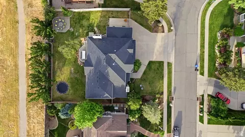 View/Area - 3195 E Walker Mill Dr, Holladay, UT 84121 photo 3 of 7
