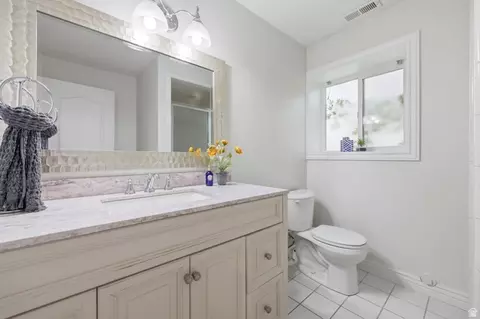 Bath - 3195 E Walker Mill Dr, Holladay, UT 84121 photo 4 of 4