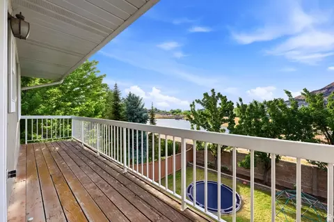 Exterior - 3195 E Walker Mill Dr, Holladay, UT 84121 photo 12 of 12