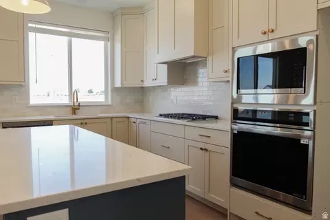 Kitchen - 155 W 510 N, Smithfield, UT 84335 photo 6 of 8