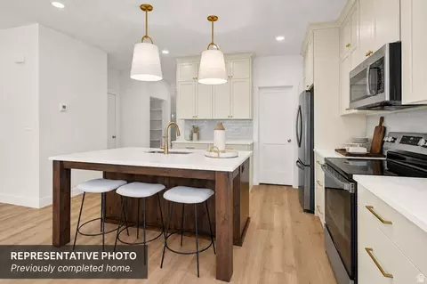 Kitchen - 527 E 620 N, Smithfield, UT 84335 photo 3 of 3