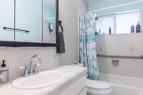 Bath - 216 N Eccles Ave, Ogden, UT 84404 photo 1 of 1