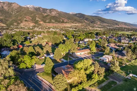 View/Area - 2124 E Cherry Ln, Layton, UT 84040 photo 2 of 3