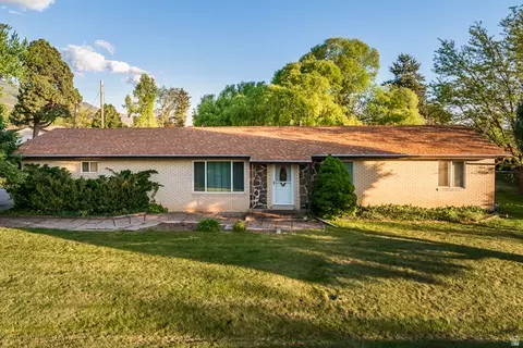 Exterior - 2124 E Cherry Ln, Layton, UT 84040 photo 9 of 10