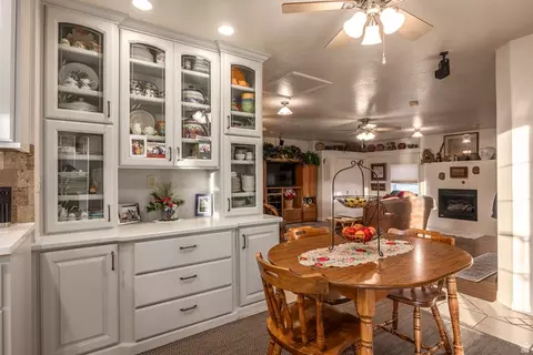 Kitchen - 2124 E Cherry Ln, Layton, UT 84040 photo 4 of 4