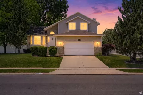 9502 S Newkirk St, South Jordan, UT 84009