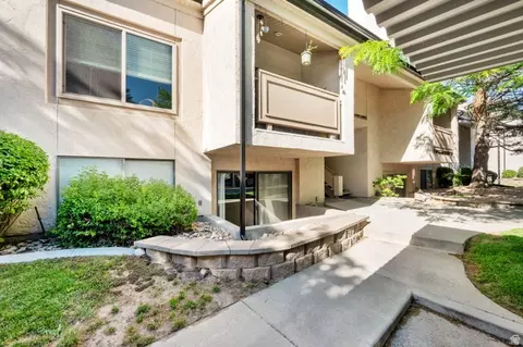955 E Creek Hill Ln #10, Midvale, UT 84047