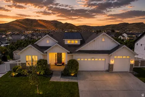 6829 W Smoky Oaks Ln, Herriman, UT 84096