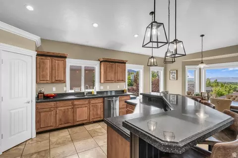 Kitchen - 740 E 100 S, Hyde Park, UT 84318 photo 4 of 4