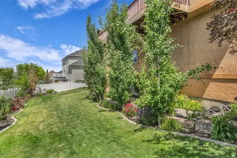 Exterior - 740 E 100 S, Hyde Park, UT 84318 photo 9 of 9