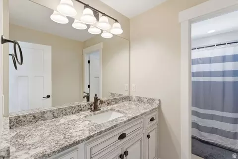 Bath - 1971 E Sunnyvale Dr, Eagle Mountain, UT 84005 photo 5 of 6