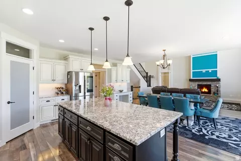 Kitchen - 1971 E Sunnyvale Dr, Eagle Mountain, UT 84005 photo 4 of 6