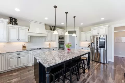 Kitchen - 1971 E Sunnyvale Dr, Eagle Mountain, UT 84005 photo 1 of 6