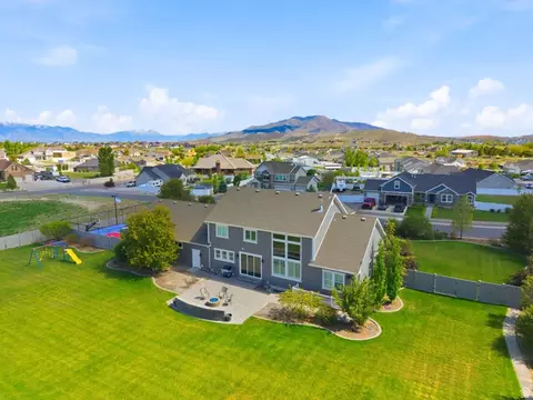 View/Area - 1971 E Sunnyvale Dr, Eagle Mountain, UT 84005 photo 4 of 8