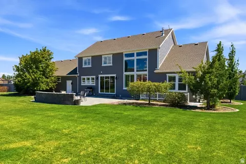 Exterior - 1971 E Sunnyvale Dr, Eagle Mountain, UT 84005 photo 8 of 13