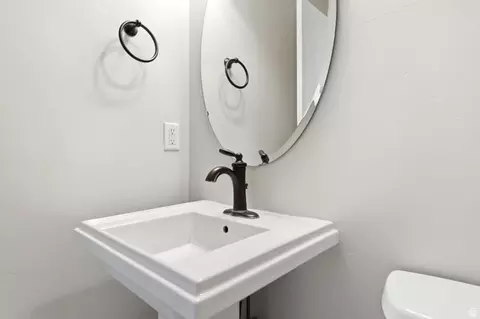 Bath - 1971 E Sunnyvale Dr, Eagle Mountain, UT 84005 photo 1 of 6