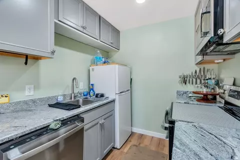 Kitchen - 754 W 100 N, Provo, UT 84601 photo 2 of 4
