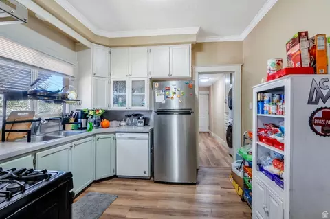 Kitchen - 754 W 100 N, Provo, UT 84601 photo 4 of 4