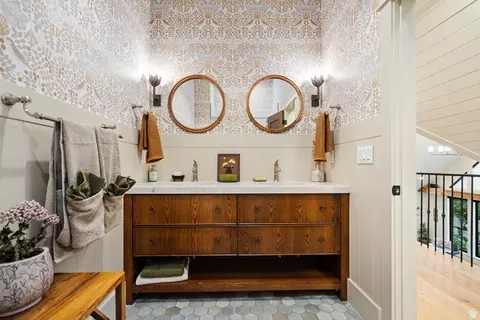 Bath - 1141 S Oak Leaf, Springville, UT 84663 photo 7 of 9