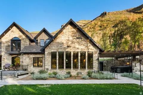 Exterior - 1141 S Oak Leaf, Springville, UT 84663 photo 16 of 35